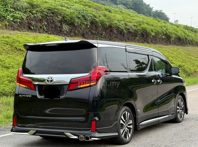 2023/2022 Toyota ALPHARD 2.5 SC PILOT SEAT SUNROOF - 2