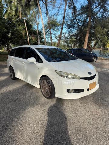 2011 Toyota WISH 1.8 X (A) - 1