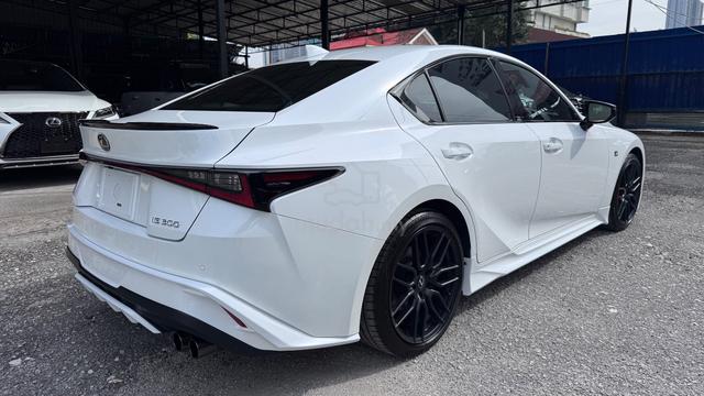 2023 Lexus IS300 2.0 F-SPORT  MODE BLACK 3 // TRD - 3