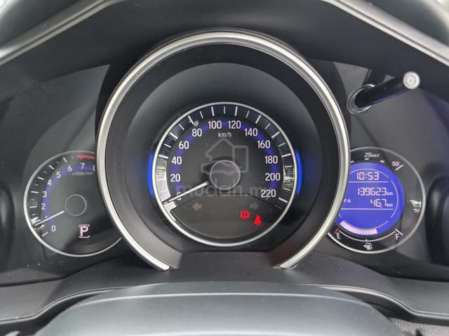 2015 Honda JAZZ 1.5 E (A) ONE CAREFUL OWNER - 5