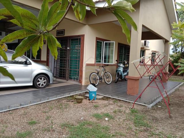 Rumah Teres 1 Tingkat (Corner Lot) Halaman Meru Permai 3