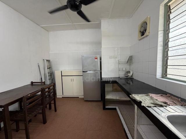 Flat Taman Ungku Tun Aminah 1