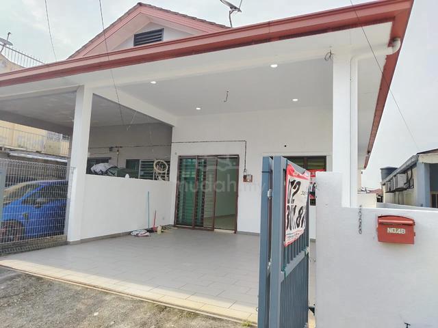 2 Adjoining Semi-D Selayang Baru Sale With Tenancy 1