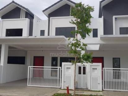 Facing Lake View | Biggest Size 24x85 | 2 Storey House Nilai Impian 1