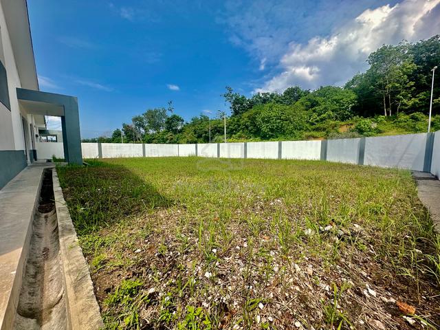 TANAH SUPER LUAS! Corner lot kinding flora untuk dijual 2
