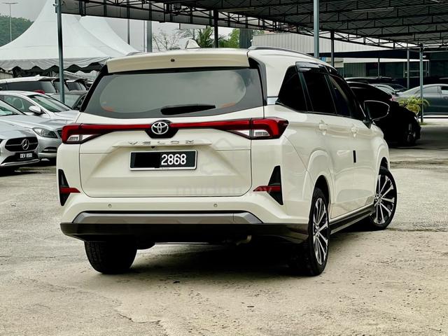 2025 Toyota VELOZ 1.5 (A) 9K KM LIKE NEW 2.XX% - 4