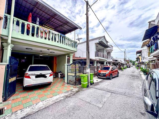 FULL LOAN renovated Taman Koperasi Polis Fasa 2 Batu Caves LOW BOOKING 1