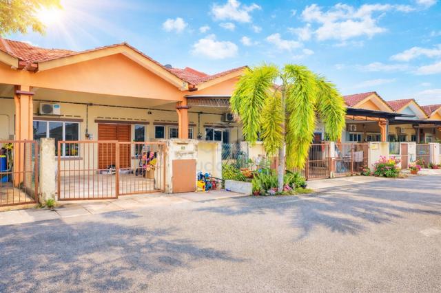 DEPAN PADANG, 1 Tingkat Teres Jalan Bangau Telok Panglima Garang 1