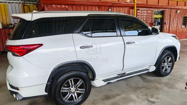 2022 Toyota FORTUNER 2.4L (A) - 3