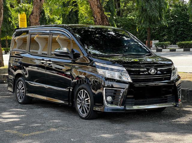 2016 Toyota VOXY KIRAMIKI II ZS 2.0 (A) - 1
