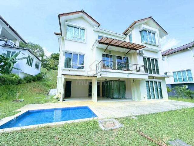 Furnished 3-Storey Bungalow @Teratai Villas Kayangan Heights Shah Alam 1
