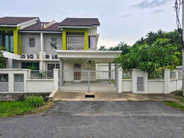 FURNISHED Semi D Corner Lot Bayu Suria Puncak Alam 1