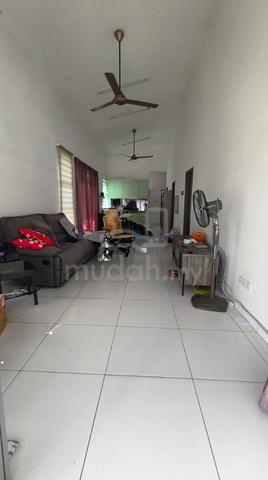 Bandar Putra Single Storey Terrace Corner House 4bed Kulai Johor 1