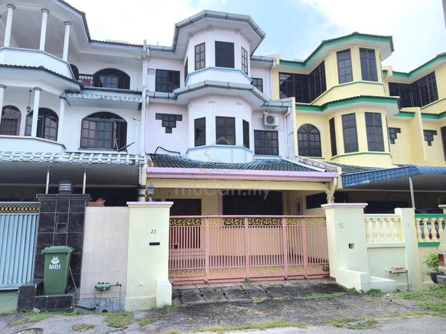 Buntong Jaya Desa Rishah 2.5 Storey House Fully Renovated 1