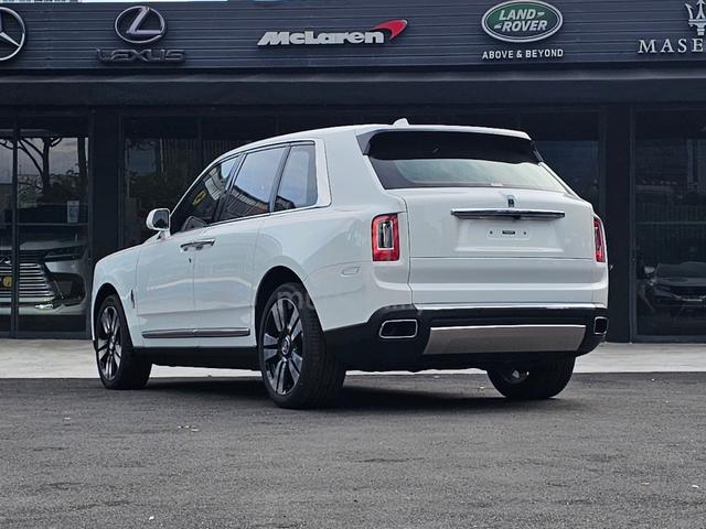2023 Rolls Royce CULLINAN 6.7 V12 AWD (A) Bespoke - 2