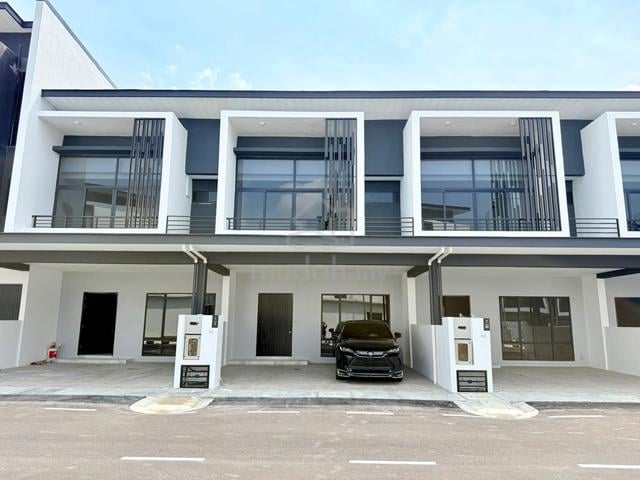 MELROSE DOUBLE STOREY TERRACE FOR SALE At RIVERIA KOTA SAMARAHAN 1
