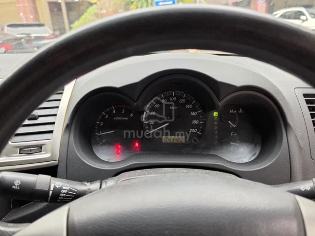 2013 Toyota HILUX 2.5 G - 5