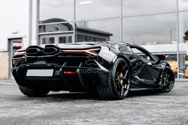 2024 Lamborghini Revuelto V12 Hybrid NERO NOCTIC - 2