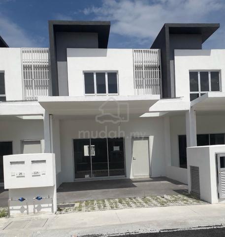 Below Market 2 storey Casa Green Cybersouth 1