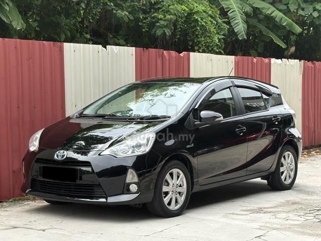 2013 Toyota PRIUS C 1.5 (HYBRID) (A) Warranty - 2