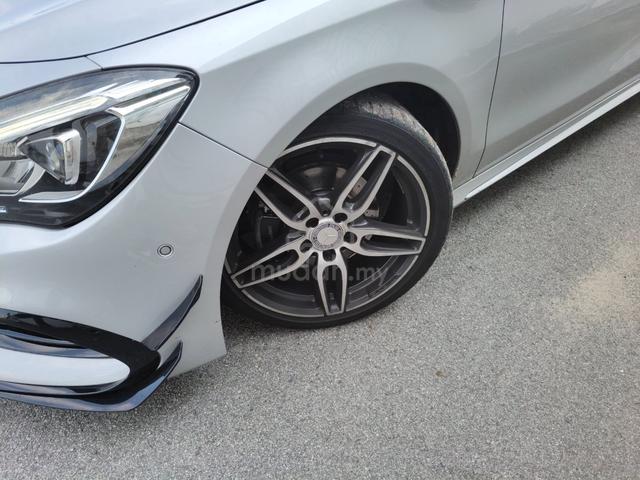 2017 Mercedes Benz CLA180 1.6 AMG  (A) - 2