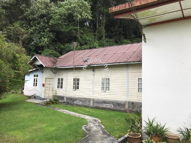 Cameron Highland Tanah Rata Bungalow 1