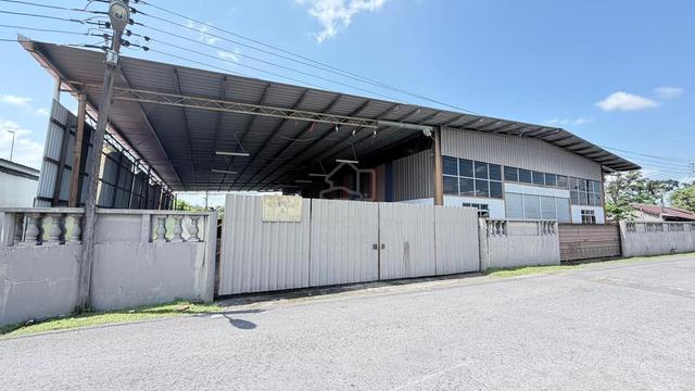 Detached Warehouse @ Muara Tuang near Farley Samarahan 1