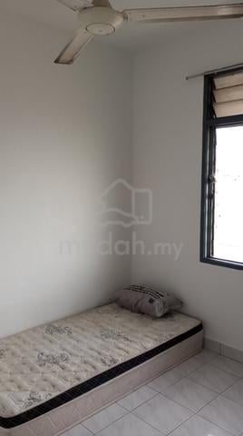 Fully Furnished Sri Intan Apartment Middle Room For Female Only 1
