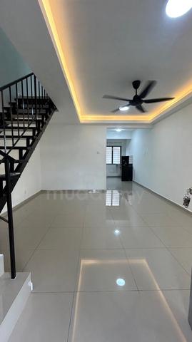 Double Storey Medium Cost Cahaya Masai Renovate Full Loan First Home 1