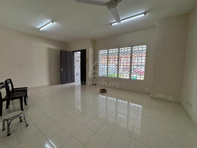 Bandar Parkland Double Storey House For Rent 1
