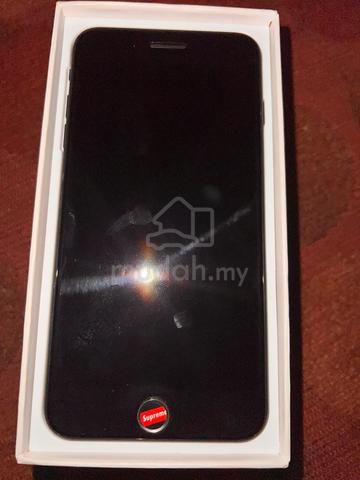 iPhone 7plus 256GB Like New - photo 3 of 4