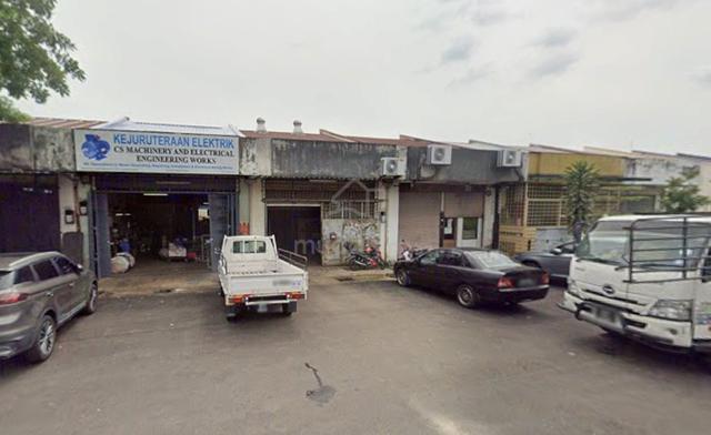 Puchong Utama Single Storey Link Factory for Sale 1