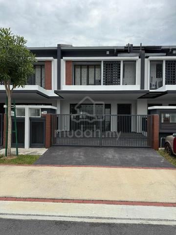 Elmina Green Six | 2-Storey Terraced House For Sale (Facing Open) 1