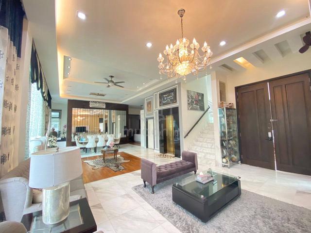 Below marketSEMI-D WITH LIFT FULLY FURNISHED BUKIT JELUTONG ,shah alam 1
