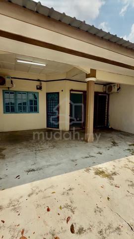 Single Storey Terrace @ Tmn Putri Kulai | Partial Renovated | Tabletop 4