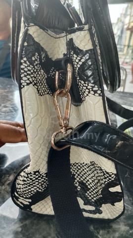 Carousel Image