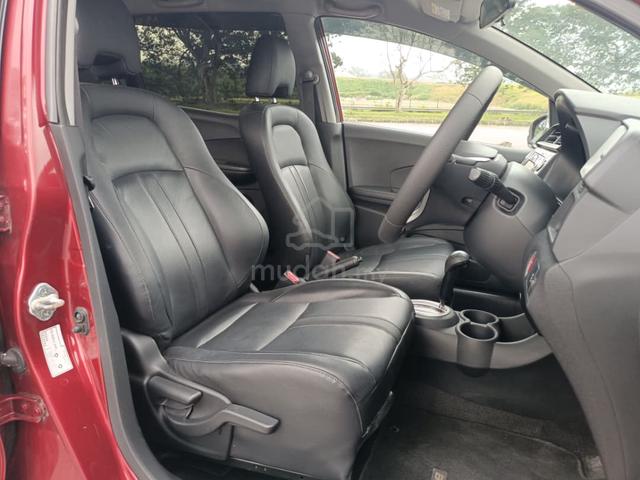 2018 Honda BR-V 1.5 V ONE WARRANTY (A) - 4