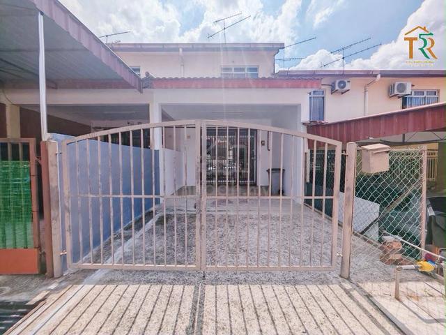 Taman Perwira Jaya Kluang Double Storey Medium Cost For Rent 1