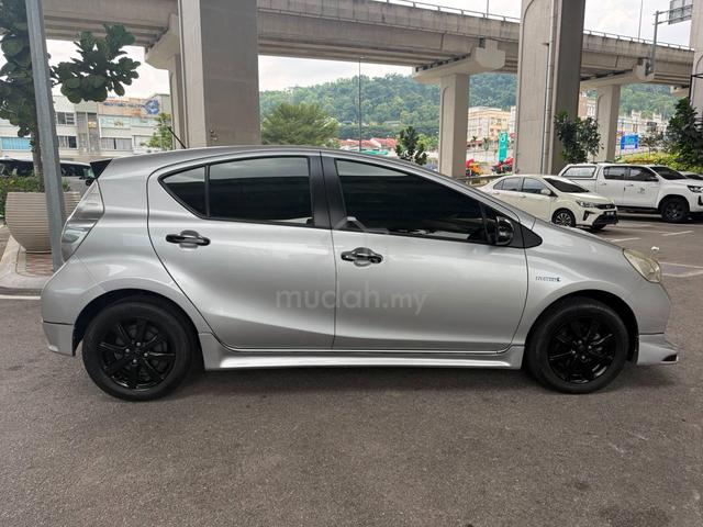2013 Toyota PRIUS C 1.5 TRD SPORTIVO - F.SERVICE - 4