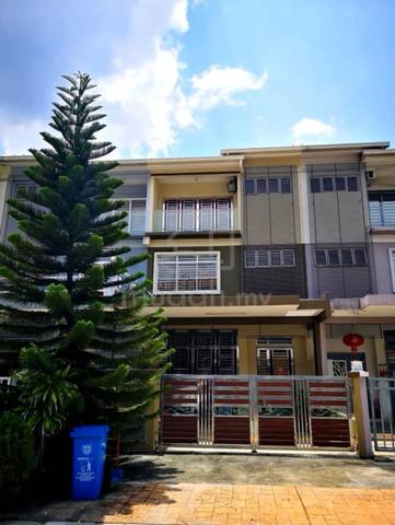 Medium Room for rent @ Pesona Kemuning, Kemuning Utama, Shah Alam 1