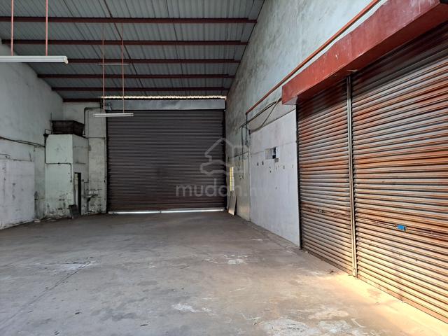 SEMAMBU 1.5 storey shop/warehouse with Office 1