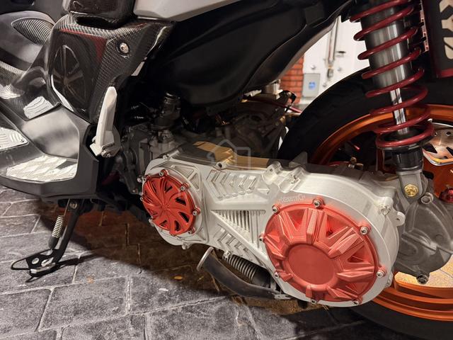 Nmax V2 183cc Full accesories 2022 - photo 8 of 8