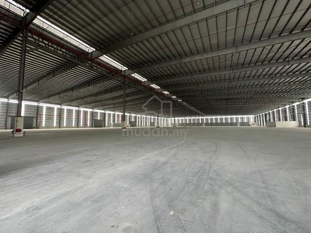 Senai 233,428 sqft New Detached Factory for Sale 1