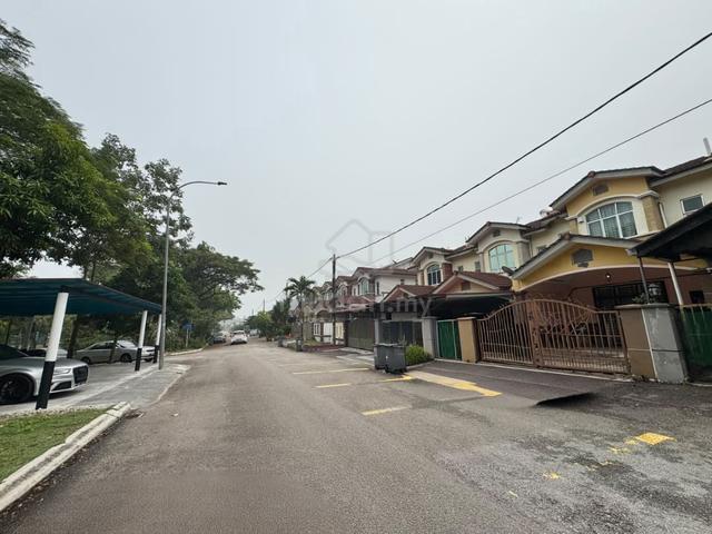 Ehsan Jaya 4 . Full Furnish 2Storey with G&G Unblock View 1