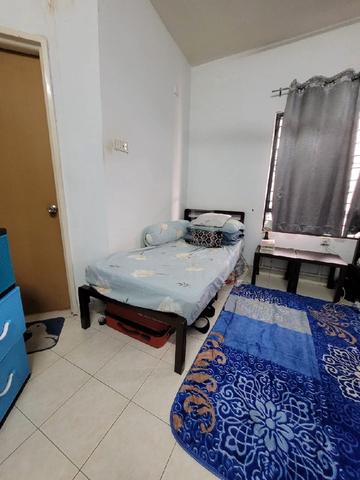 female bilik sharing master melur apartment sentul kl 1