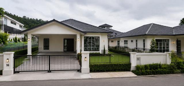 Banglo Rezab Melayu Senawang Negeri Sembilan 1
