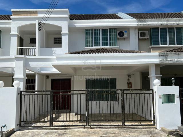 Fully furnished room with private toilet for rent 1