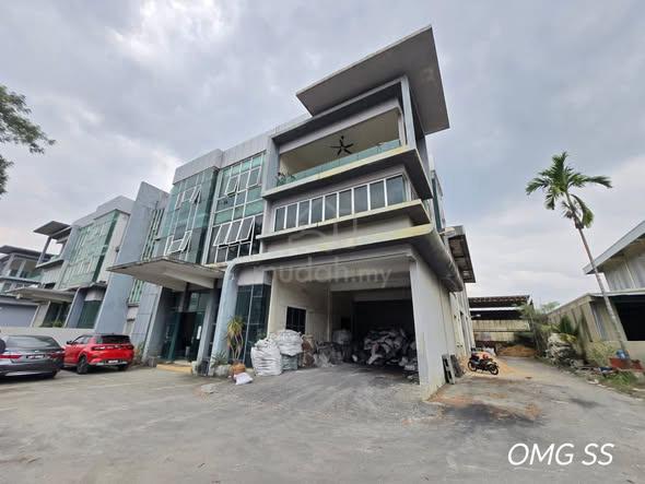 Bukit Kemuning 3 Storey Semi D Factory 150 Amp Floor Loading 8.0KN/m2 1