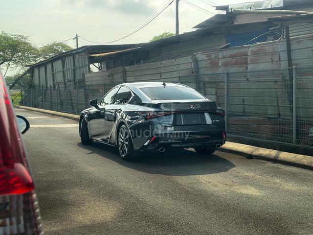 2021 Lexus IS300 2.0 F-SPORT * RED LEATHER - 2