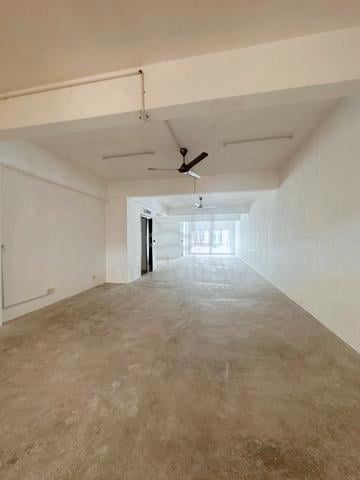 Office with Lift Good Facing Boulevard Business Park Jalan Kuching 1